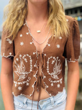 Brown Embroidered Bird Short Sleeve Top