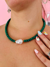 Green Beaded Pearl Necklace
