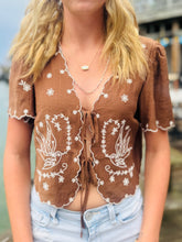 Brown Embroidered Bird Short Sleeve Top