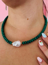 Green Beaded Pearl Necklace